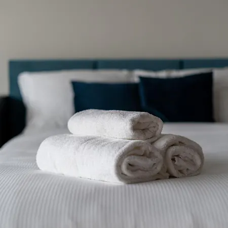 Wislane Tarasy 2 0 Blue By Bookinghost クラクフ